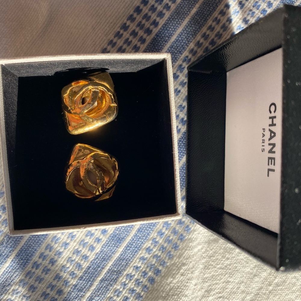CHANEL earrings - Picture 6 of 6